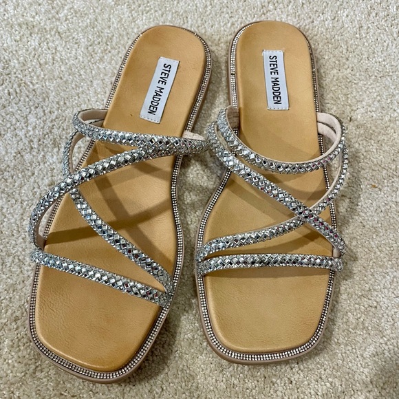 Steve Madden silver strappy party sandals 8 - Picture 1 of 3